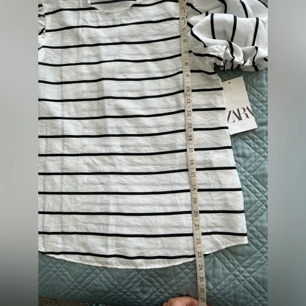 NWT Zara Puff Short Sleeve Top Blouse Medium